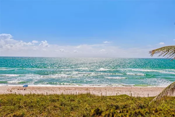 Miami Beach, FL 33140,5401 Collins Ave #419
