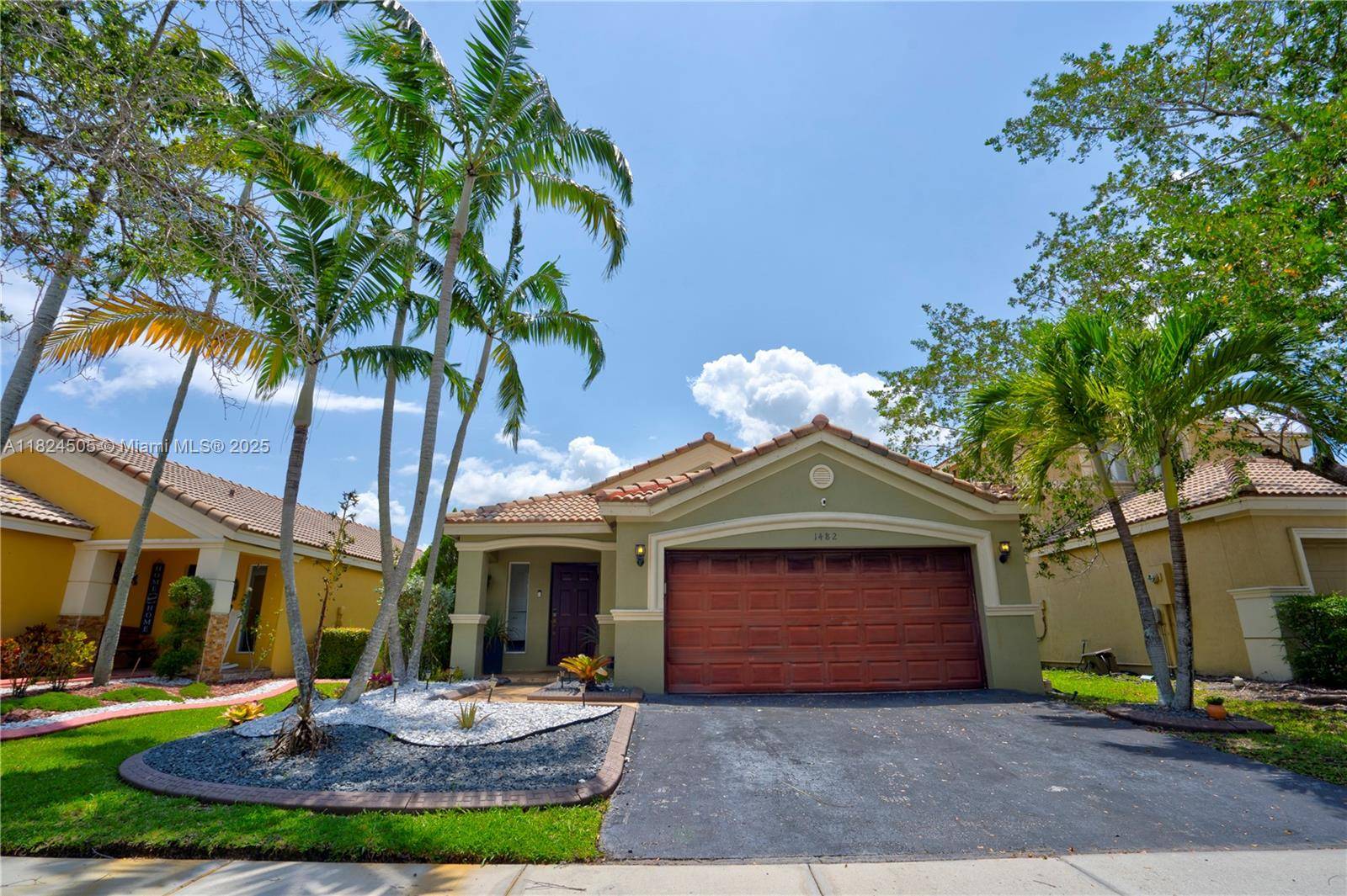 1482 Canary Island Dr #1482, Weston, FL 33327