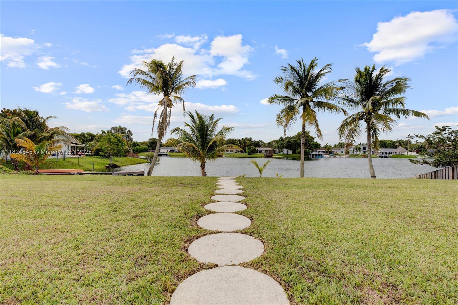 12511 SW 115th Ave, Miami, FL 33176