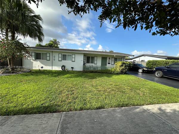 8530 NW 177th St,  Hialeah,  FL 33015