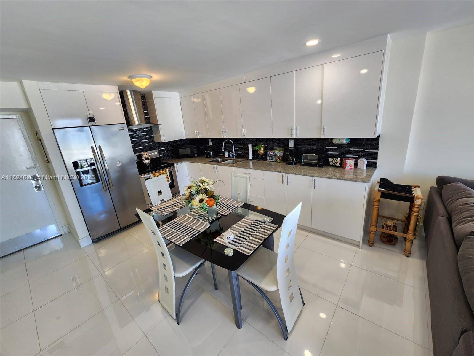 Miami Beach, FL 33139,345 Ocean Dr #602