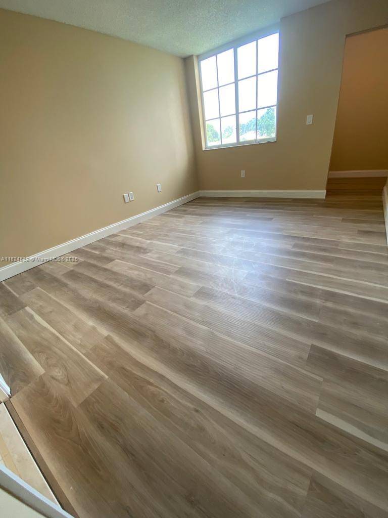 Coconut Creek, FL 33073,4824 N State Road 7 #204-9