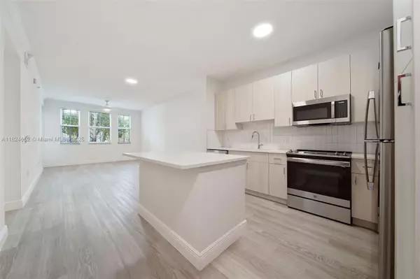 Pembroke Pines, FL 33025,10170 SW 7th St #40-402