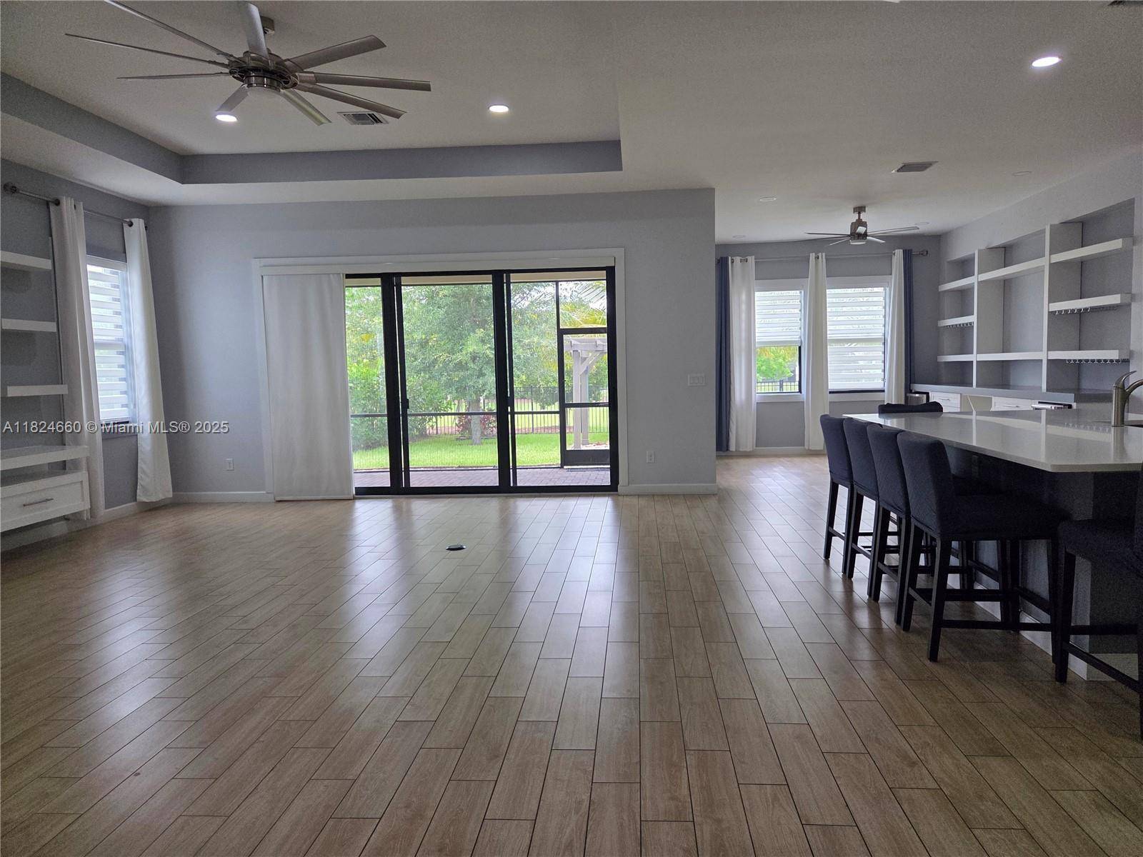 Loxahatchee, FL 33470,1042 Sweetgrass St #1028