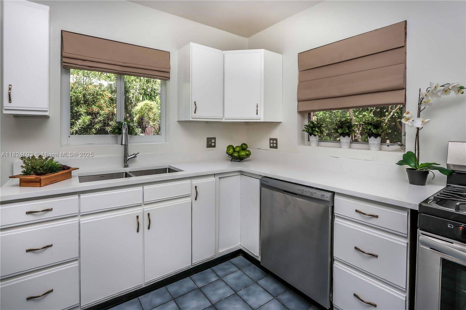 1415 Rodman St, Hollywood, FL 33020