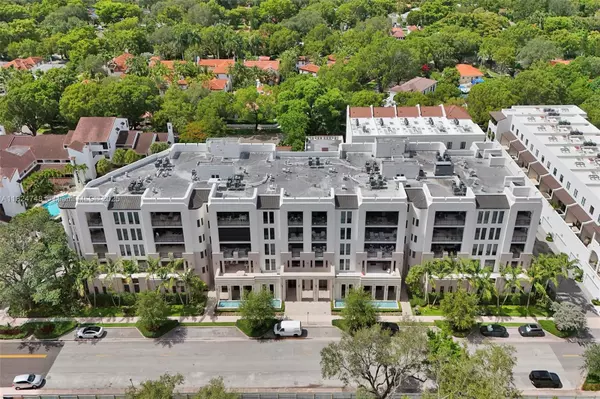 Coral Gables, FL 33134,718 Valencia Ave #204