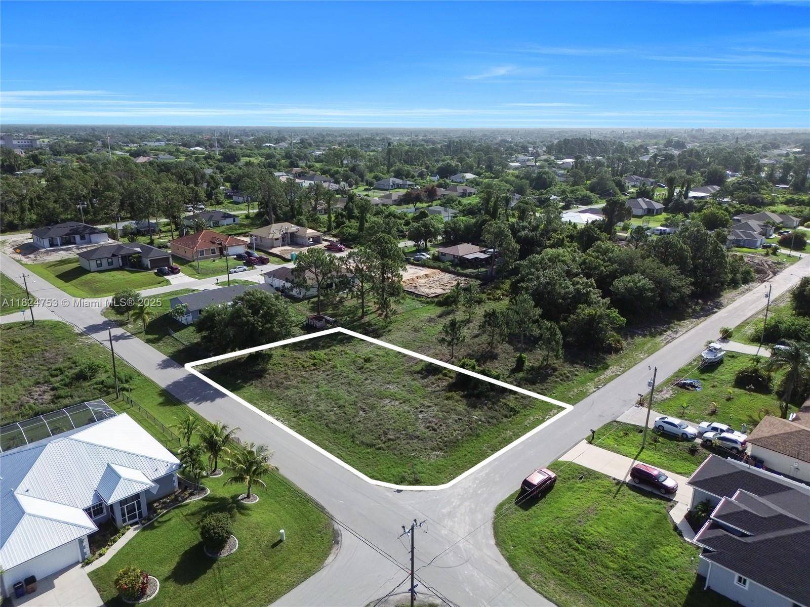 Lehigh Acres, FL 33976,3418 5th ST SW