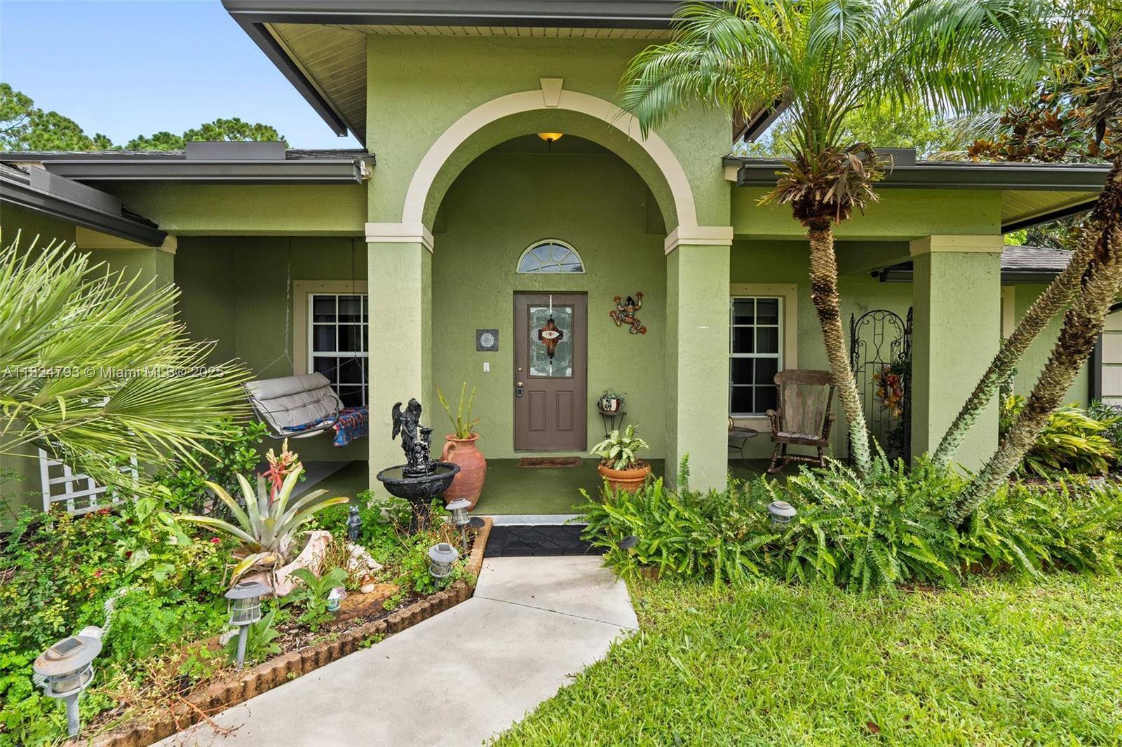 Port St Lucie, FL 34953,1025 SW Placetas Ave