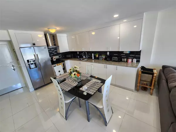 Miami Beach, FL 33139,345 Ocean Dr #602