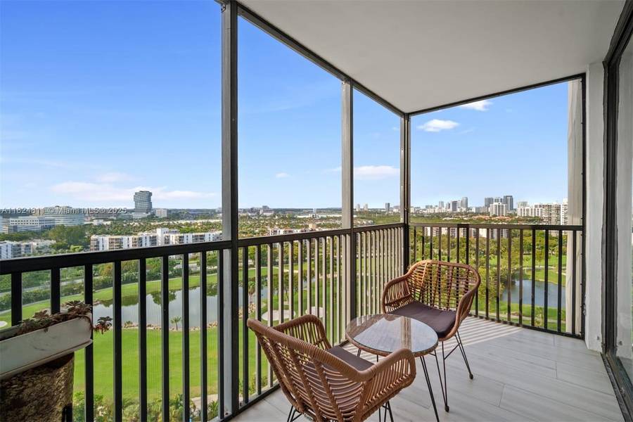 20301 W Country Club Dr #1822, Aventura, FL 33180