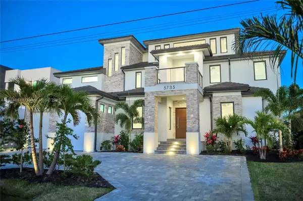 Cape Coral, FL 33904,5735 Riverside Dr