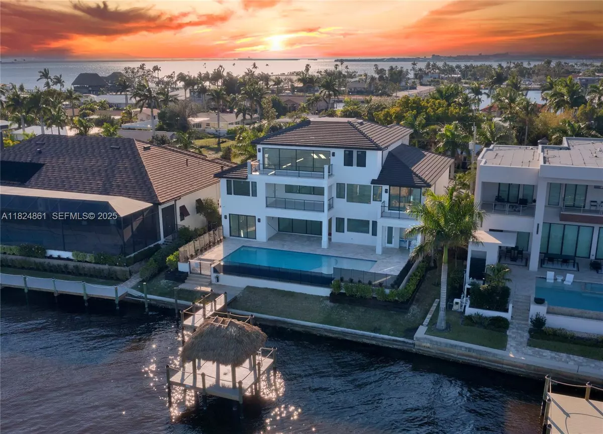 Cape Coral, FL 33904,5735 Riverside Dr