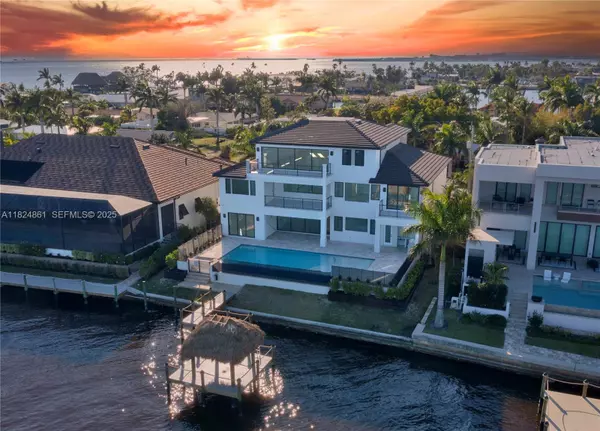 5735 Riverside Dr, Cape Coral, FL 33904