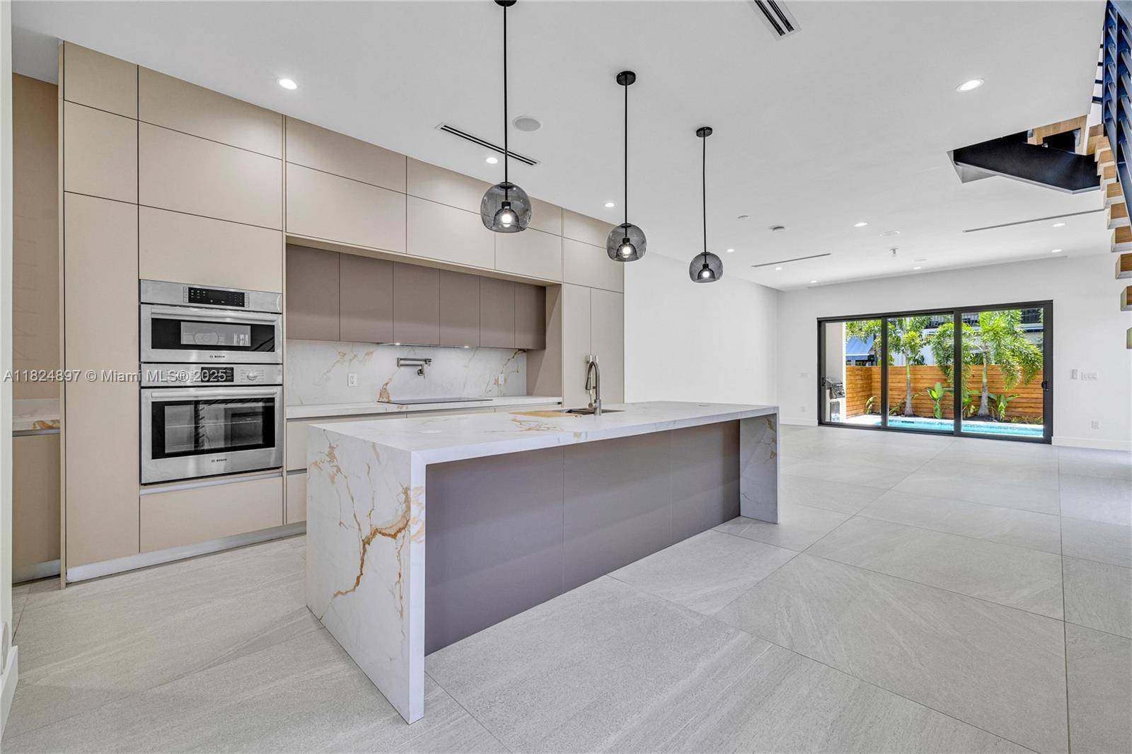 23 SE 12th Ave #A, Fort Lauderdale, FL 33301