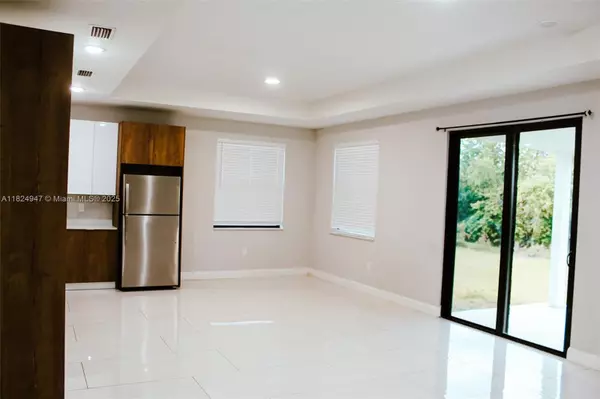 Lehigh Acres, FL 33971,2919 65th St. West