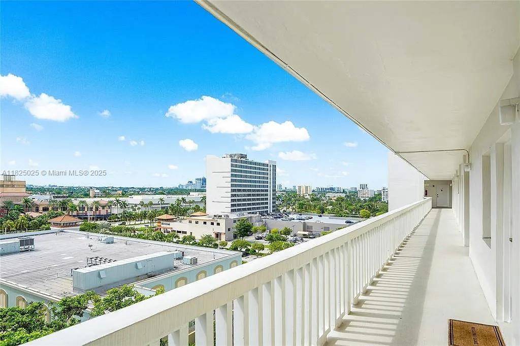 Fort Lauderdale, FL 33304,2555 NE 11th St #509