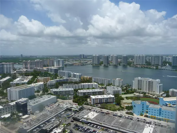 Sunny Isles Beach, FL 33160,18201 Collins Ave #4705