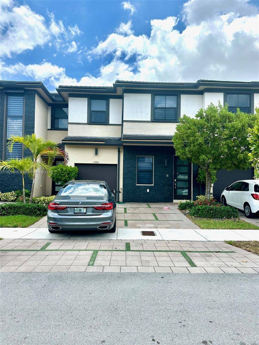 Miami Lakes, FL 33018,15965 NW 91st Ct #15965