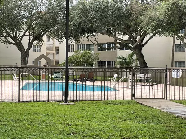 Hialeah, FL 33015,6135 NW 186th St #201