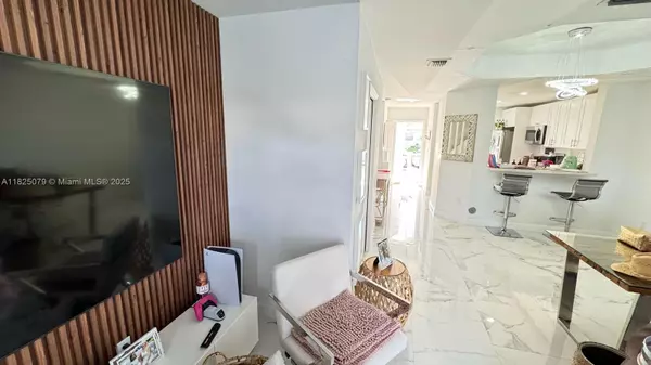 Miami, FL 33186,14213 SW 121st Pl #3