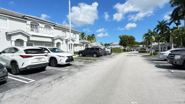Miami, FL 33186,14213 SW 121st Pl #3