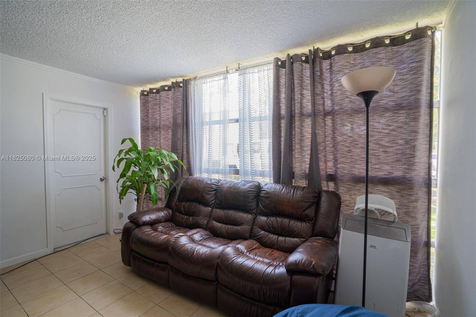 Hallandale Beach, FL 33009,2101 Atlantic Shores Blvd #120