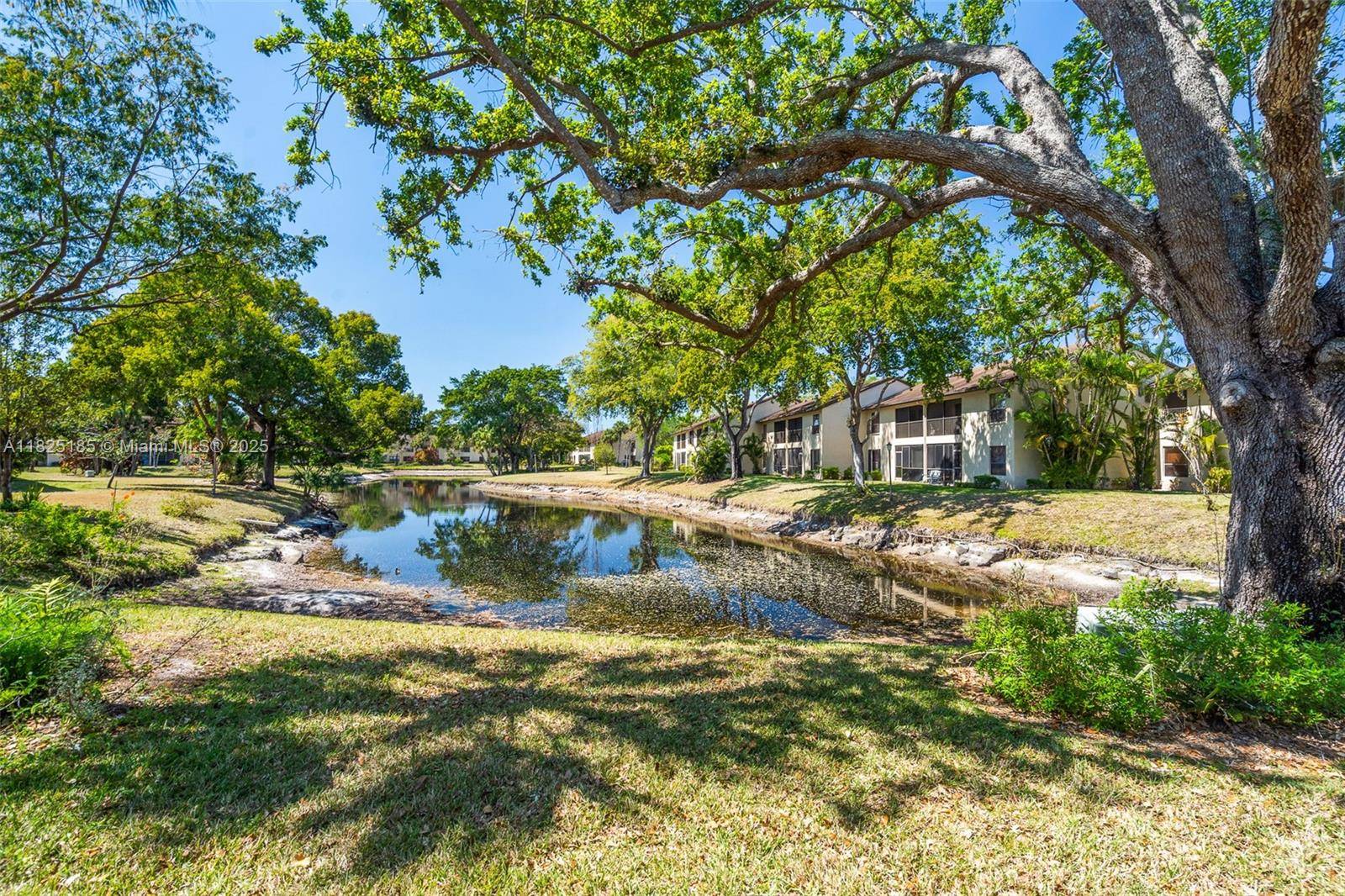 Coconut Creek, FL 33066,3059 S Carambola Cir S #2330