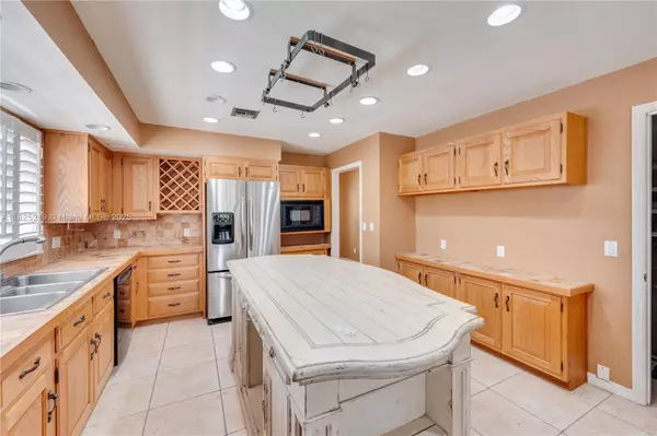 La Belle, FL 33935,5254 River Blossom Lane