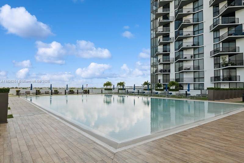 Doral, FL 33166,5300 NW 85th Ave #1107
