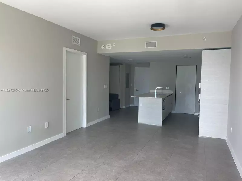 1300 S Miami Ave #2304, Miami, FL 33130