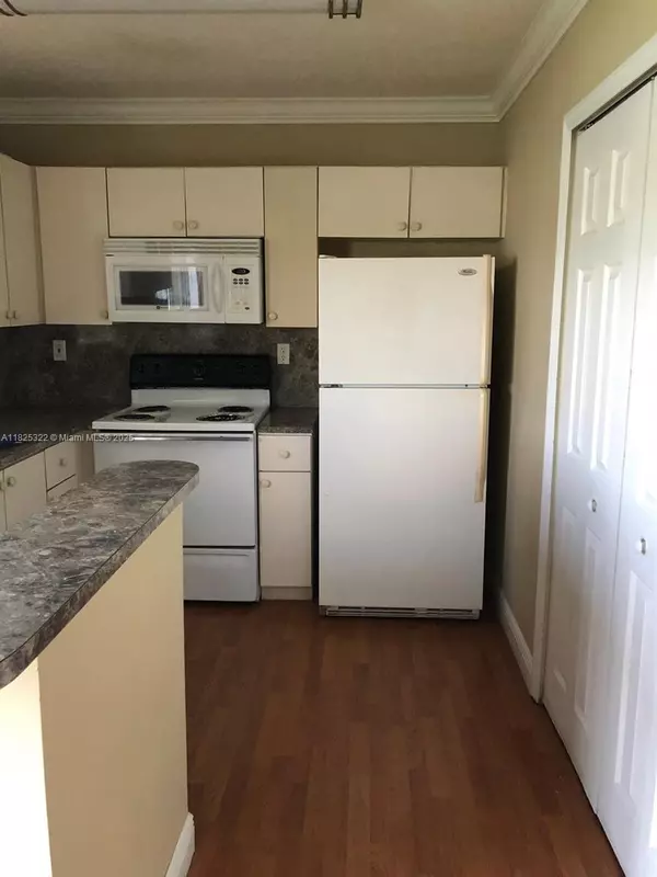 Homestead, FL 33033,1005 NE 34th Ave #104