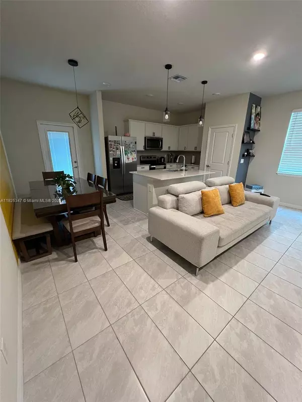 Lauderdale Lakes, FL 33311,3235 Watercress Dr #0