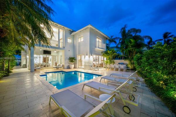 3 Turtle Walk, Key Biscayne, FL 33149