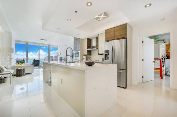 888 Biscayne Blvd #3005, Miami, FL 33132