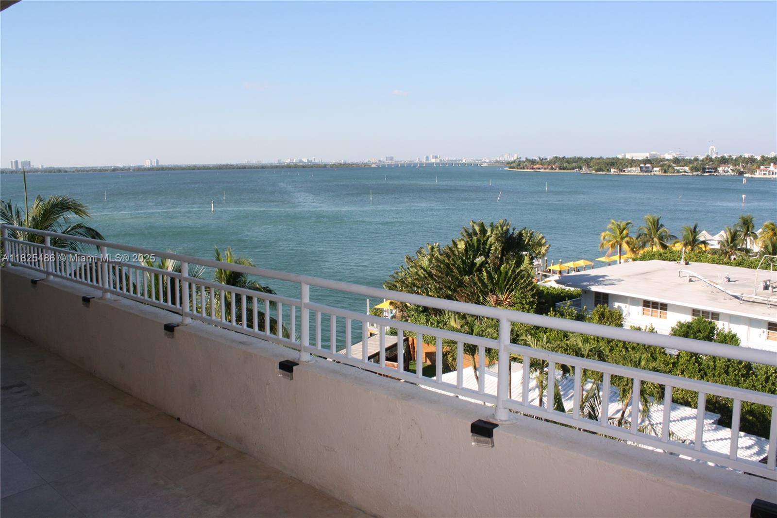 Miami Beach, FL 33139,1 Century Ln #607