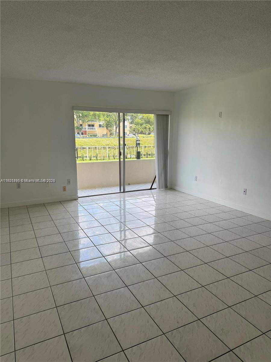 Miami, FL 33143,7787 SW 86th St #E-106