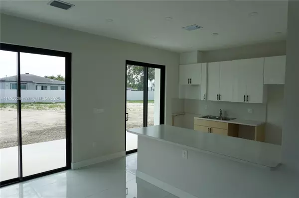 Miami, FL 33170,21919 SW 124 AVE