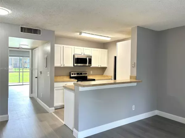 Boynton Beach, FL 33436,1808 W Meadows Cir W #1808