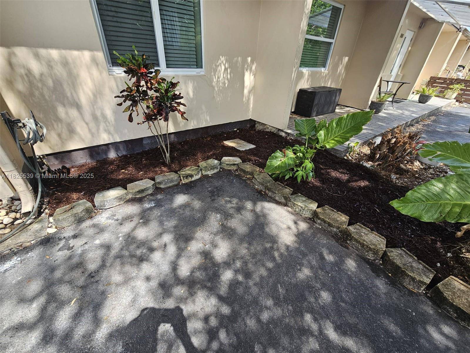 Miami Lakes, FL 33014,15027 Coconut Ct #15027