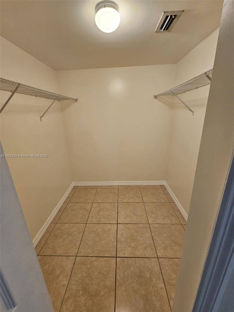 Miami Lakes, FL 33014,15027 Coconut Ct #15027