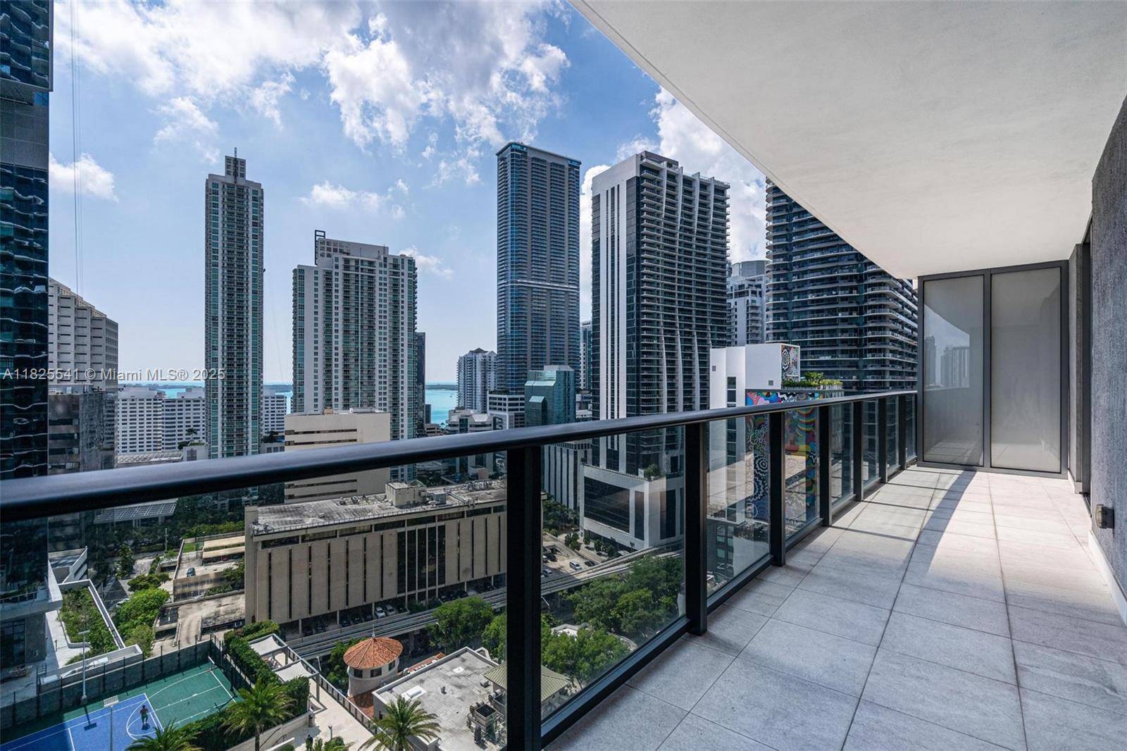 Miami, FL 33130,45 SW 9th St #2002