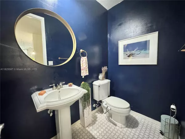 Fort Lauderdale, FL 33312,1332 SW 2nd Ct #1332