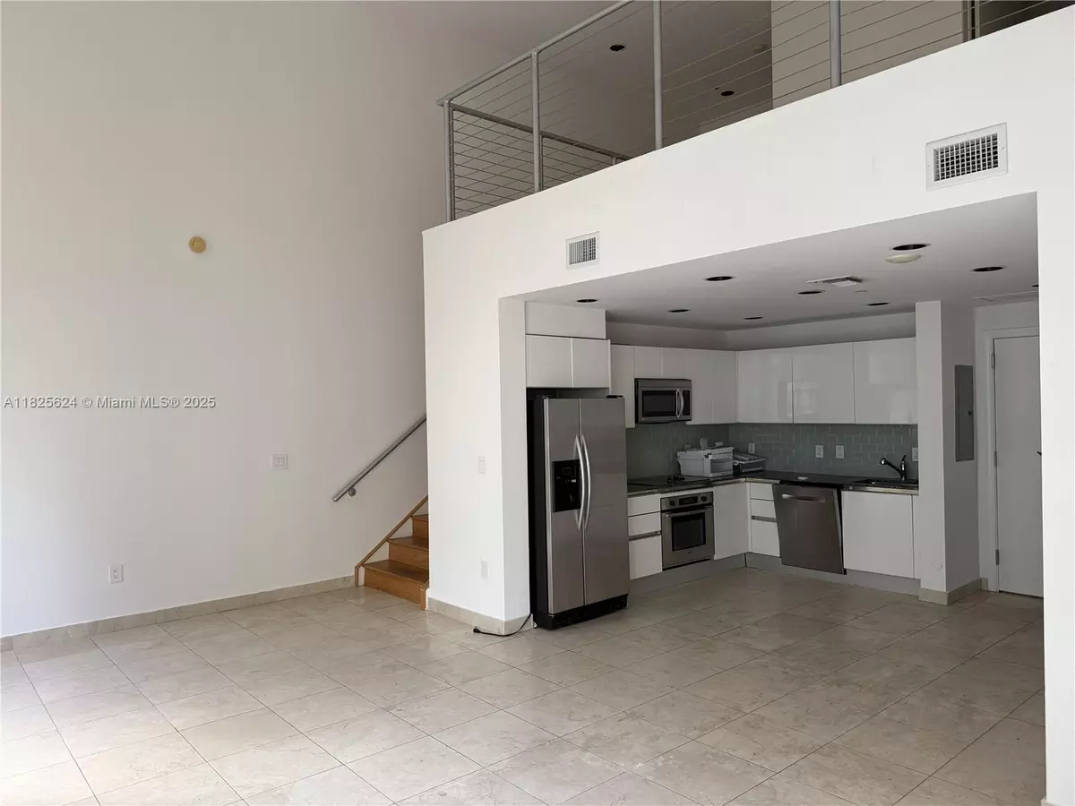 Miami, FL 33131,1060 Brickell Ave #415