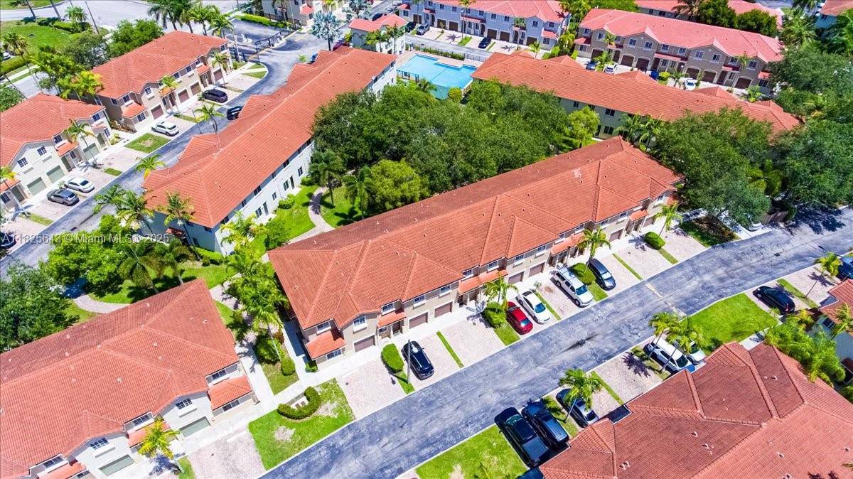 Miami Gardens, FL 33169,21007 NW 14 PL #351