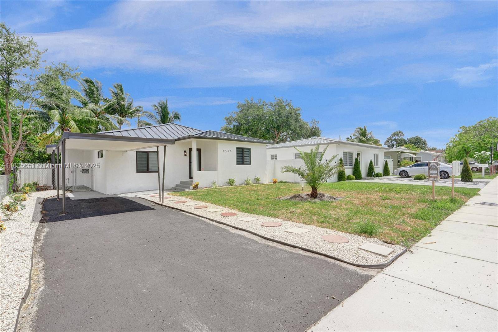 2335 Wilson St, Hollywood, FL 33020