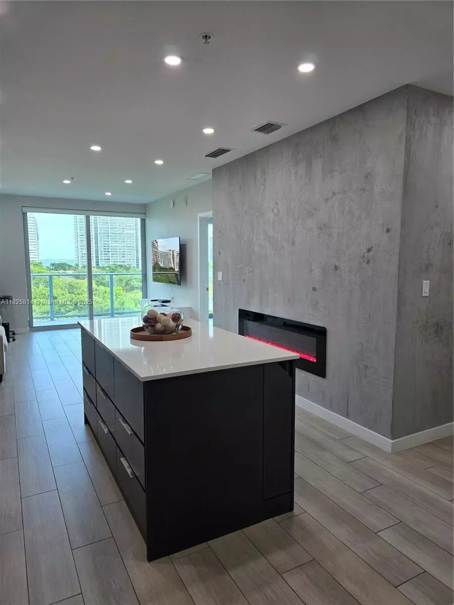 Miami, FL 33129,1600 SW 1st Ave #809