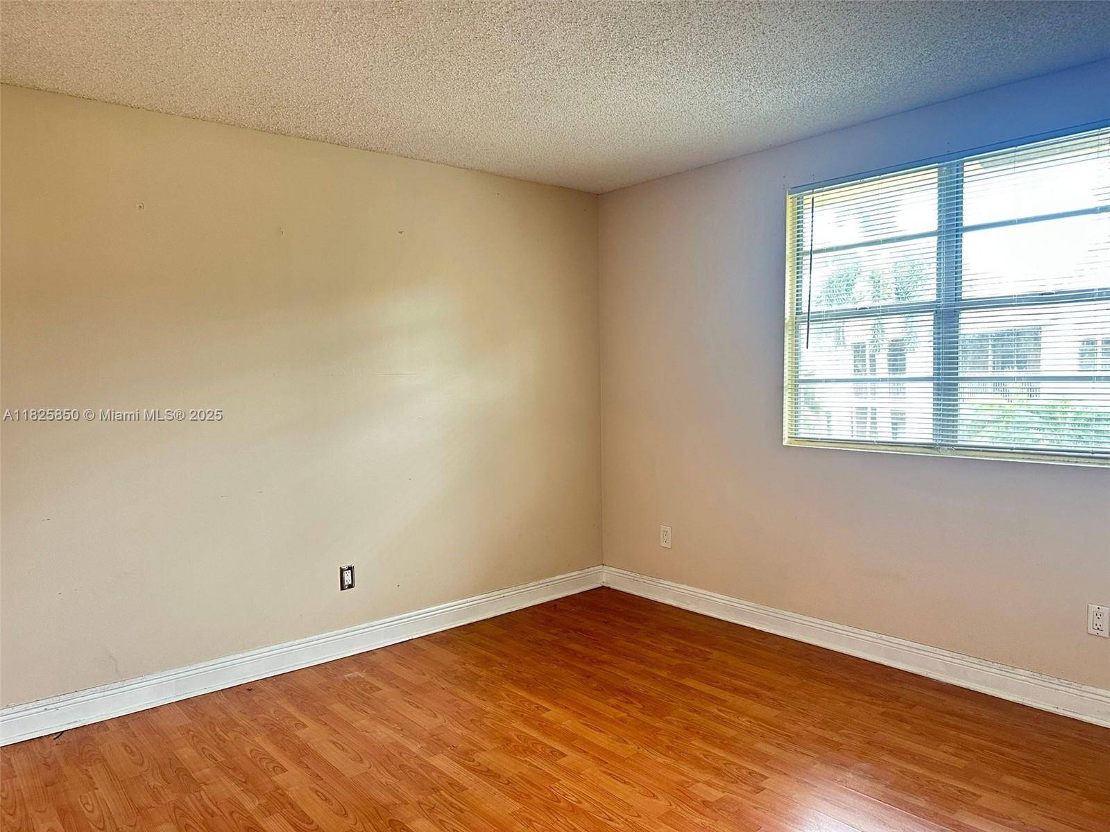 Pompano Beach, FL 33069,1231 SW 46th Ave #516