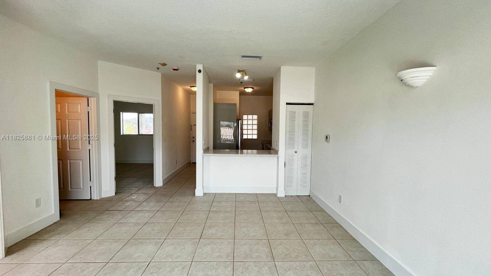 695 SW 11th St #304, Miami, FL 33129