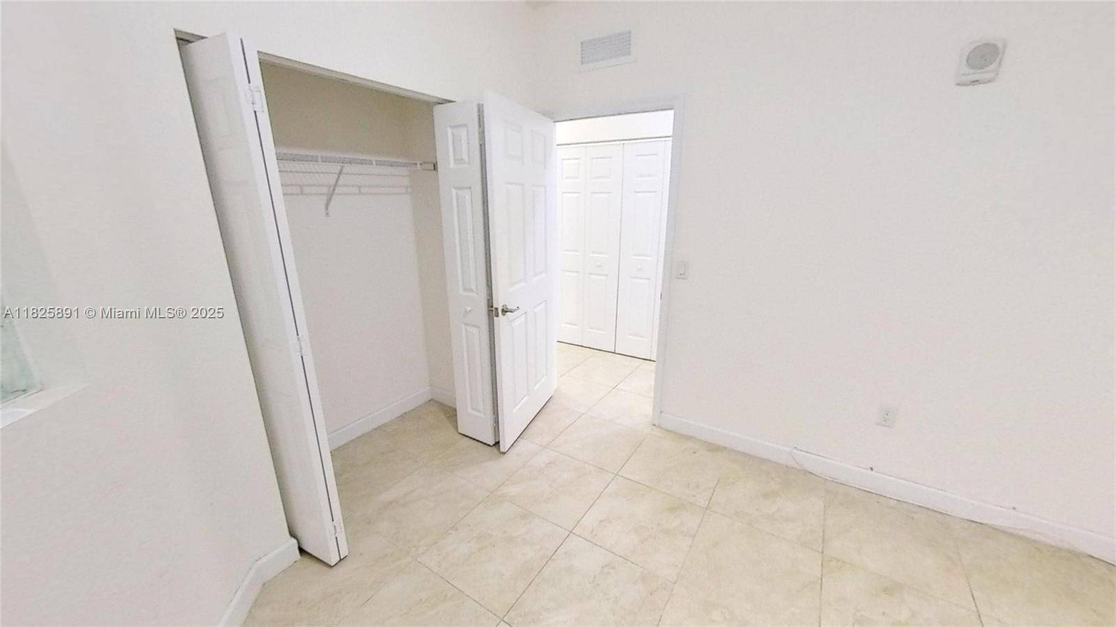 Miami, FL 33172,260 NW 109th Ave #214