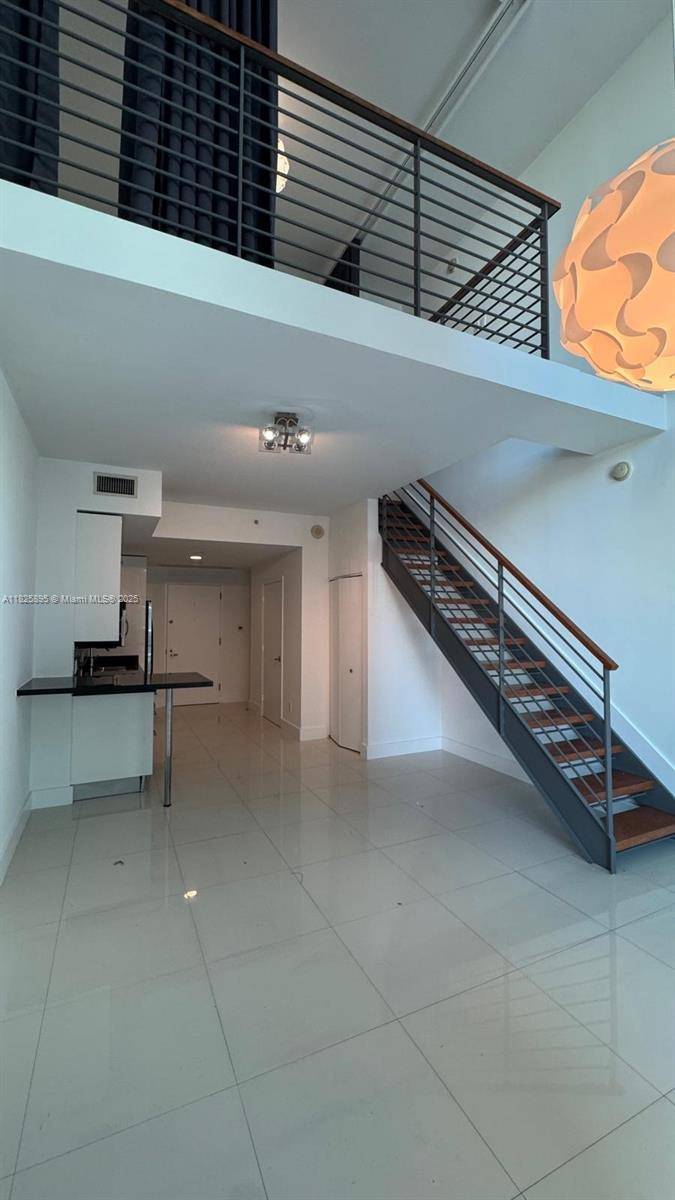 60 SW 13th St #2010, Miami, FL 33130